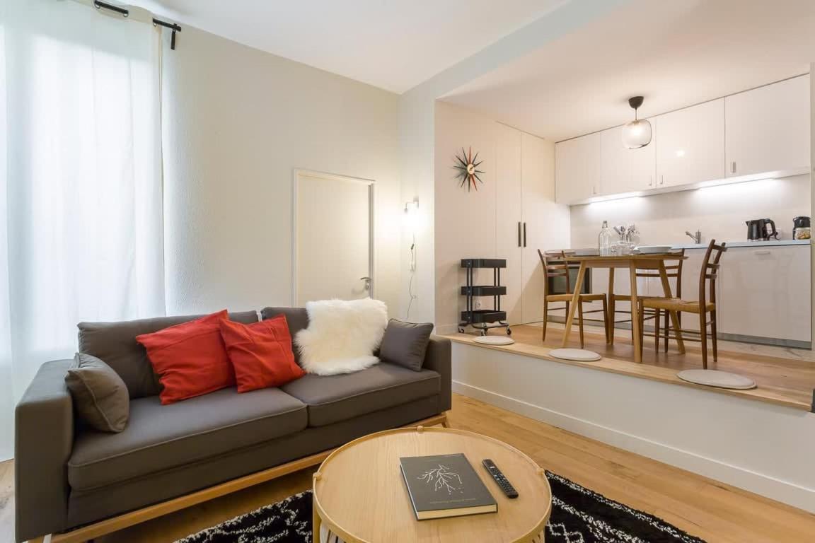 Arbre Sec - T2 - Meuble Tres Calme Apartment Lyon Bagian luar foto